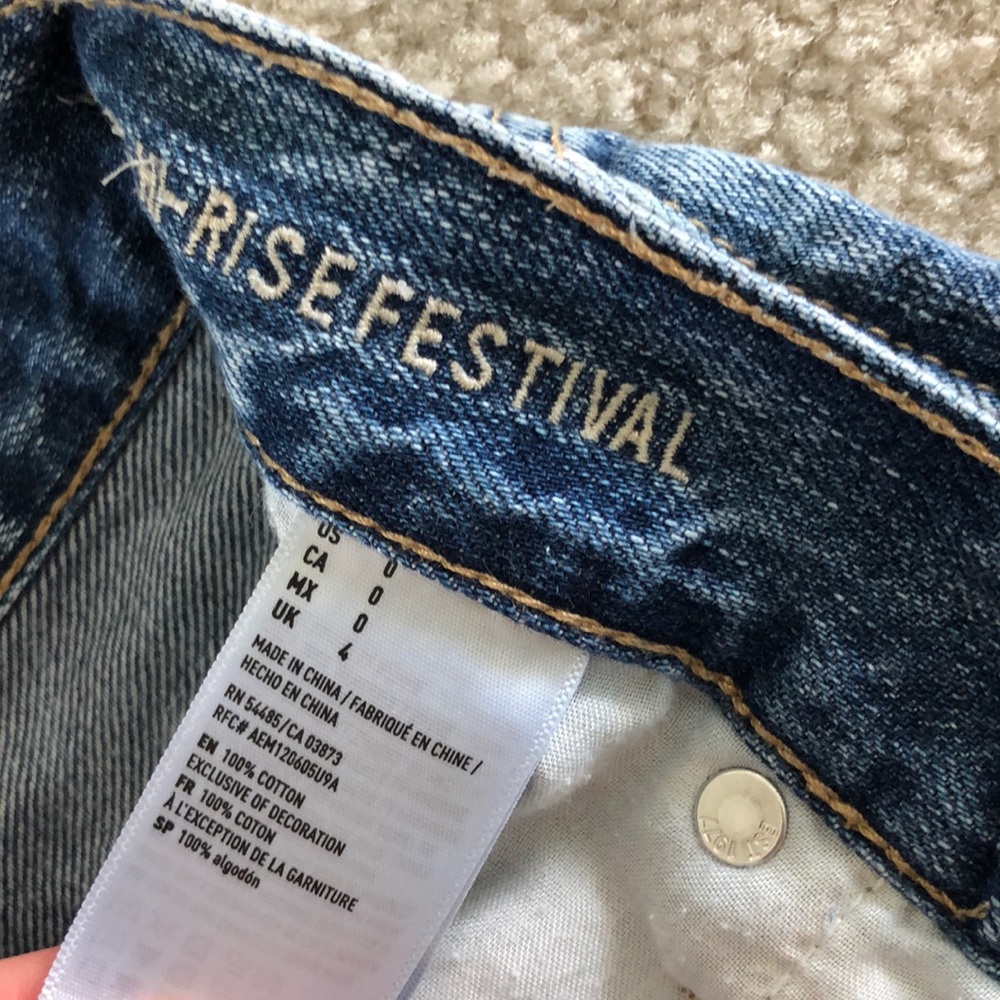 American Eagle High Rise Festival Jean Shorts - Picture 3 of 3